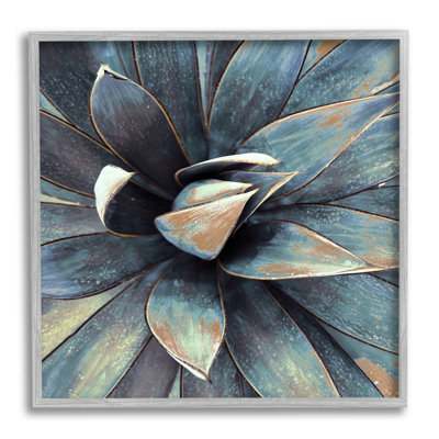 «Modern Modern Petals On Wood» par Irena Orlov, impression