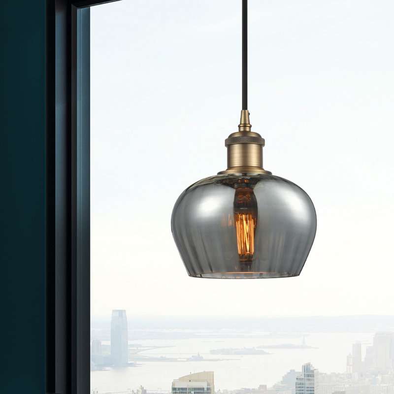 Luminaire suspendu en forme de cloche à 1 lumière Patrina, Fumée, Laiton brossé, Ampoule DEL 6 watts Vinage
