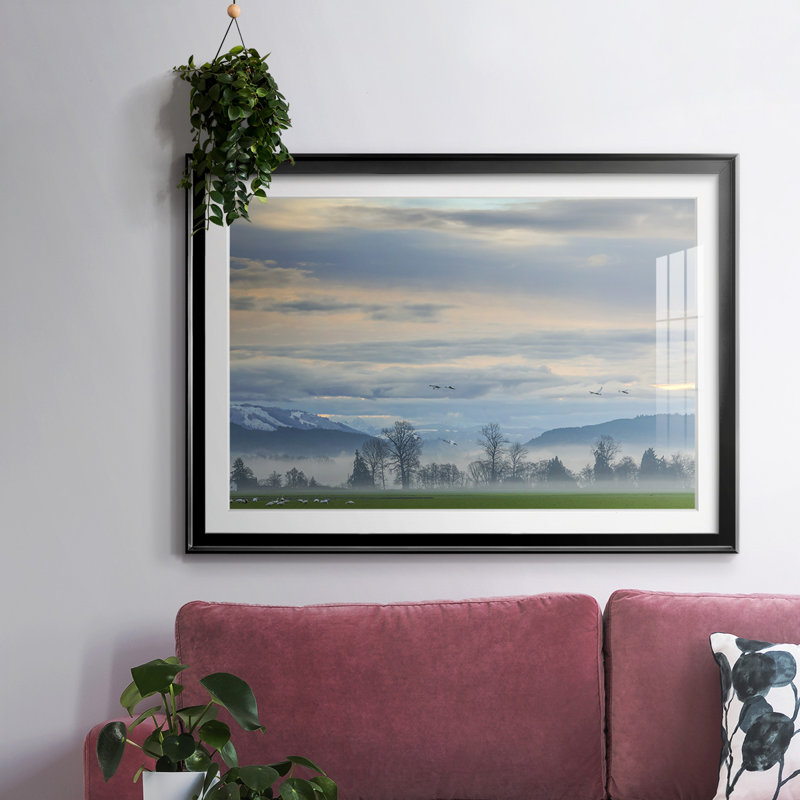 Misty Horizon, reproduction d'art encadrée, H 15 po x l 21 po x P 1,5 po, Noir
