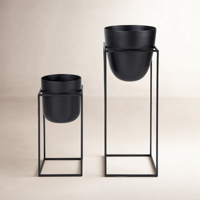 Cimaron Round Nesting Plant Stand