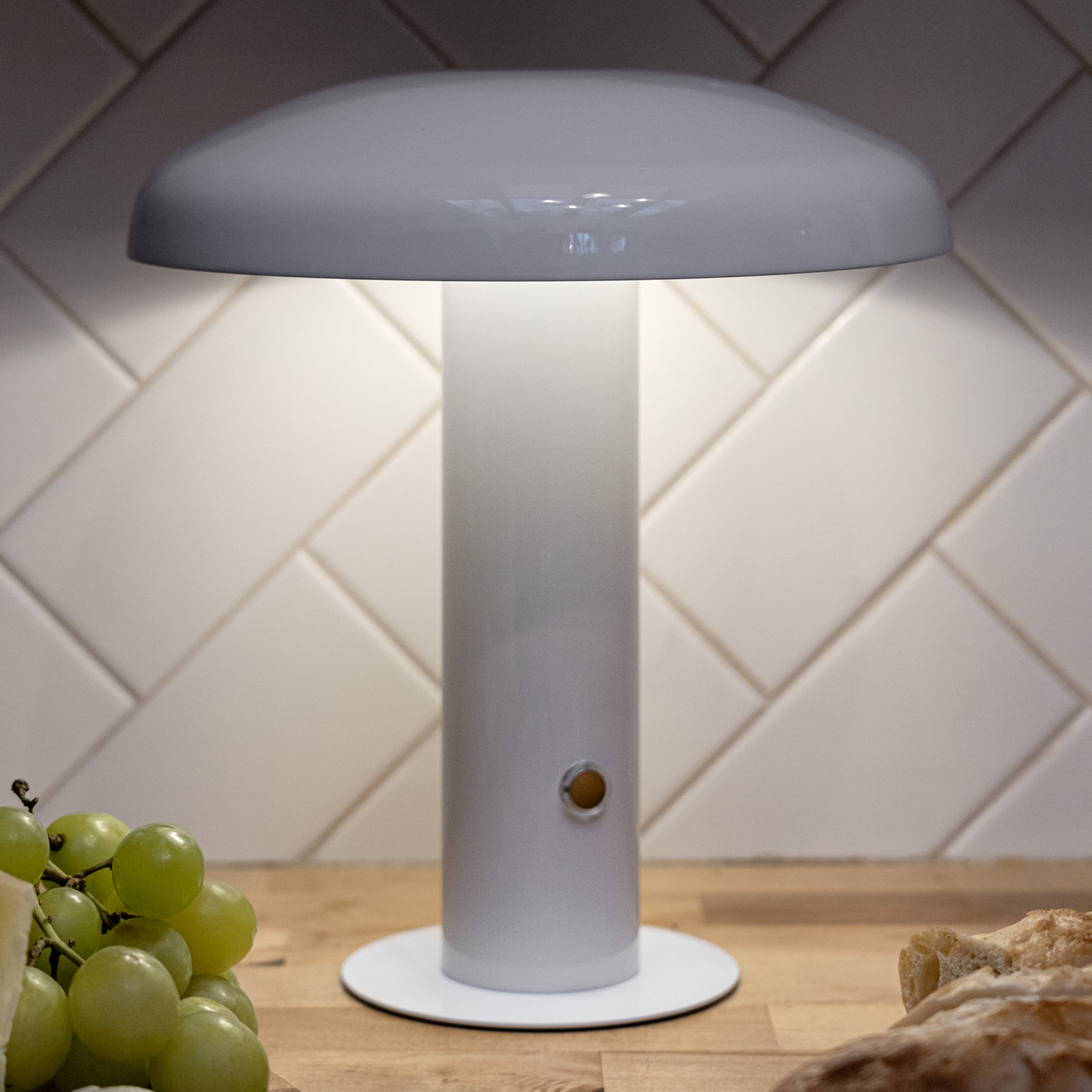 Writzer Desk Lamp, White
