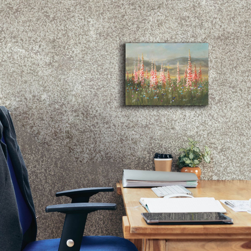 «Wild Foxglove Meadow» par Danhui Nai, art mural sur toile, H 12 po x l 16 po