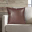 Coussin décoratif en similicuir-33349440-33349437