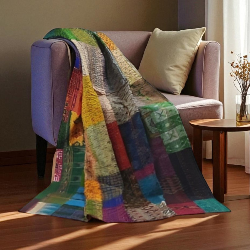 Jeté en coton avec broderie Trio, L 59,78 po x l 89,73 po, Bleu / brun / patchwork vert