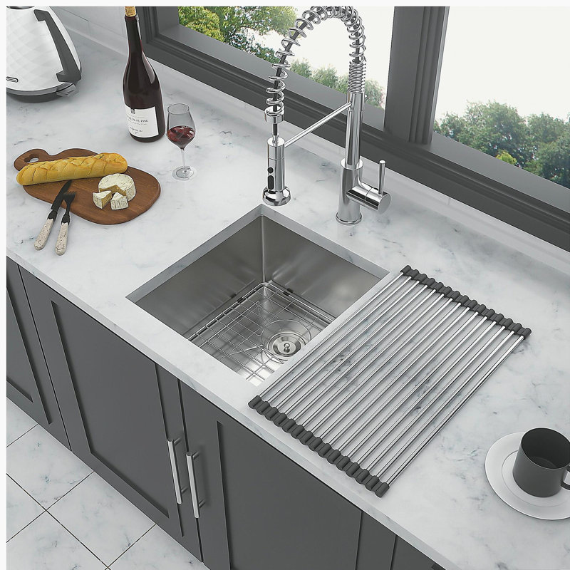 Évier de cuisine encastré 13 po - 13 po x 15 po x 9 po en acier inoxydable