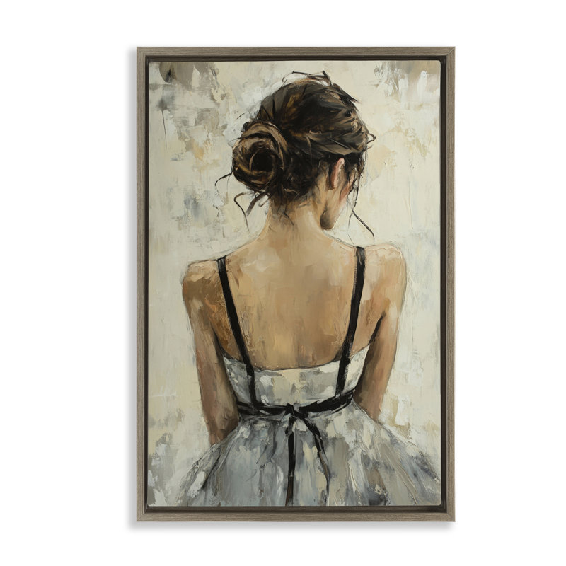 Vue arrière d'une femme dans un cadre flottant, design par Petal Prints Design, H 25 po x l 17 po