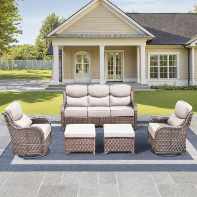 Ensemble de mobilier de patio en osier 5 pièces avec 2 chaises pivotantes, 2 repose-pieds et 1 canapé pour terrasse