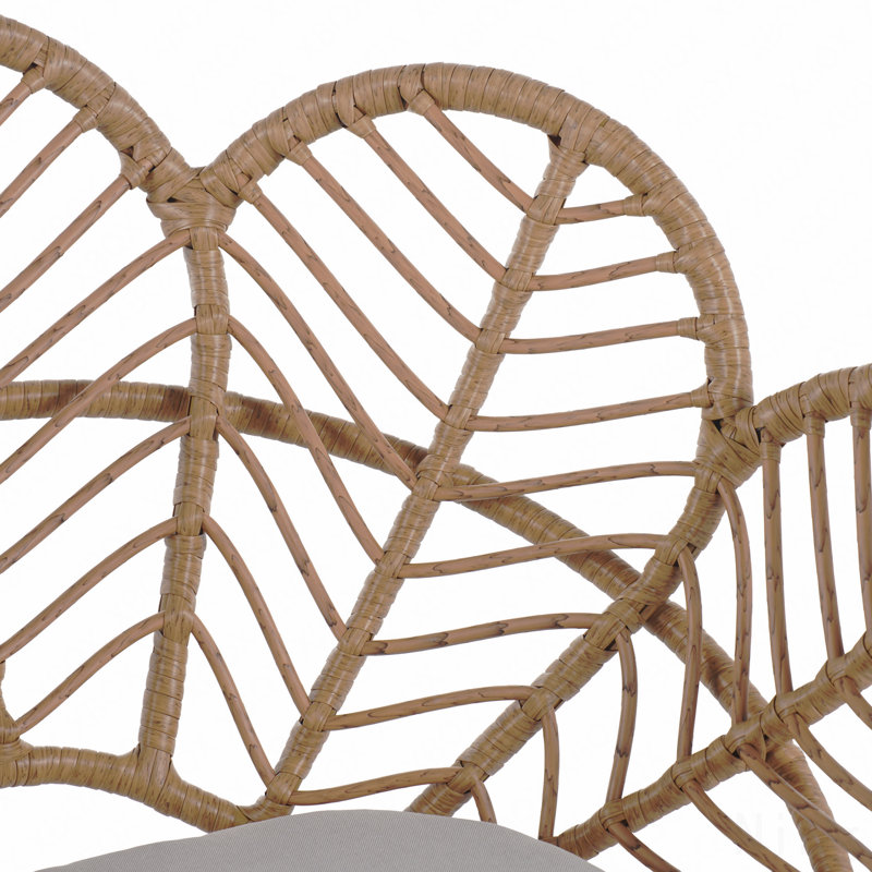 Ensemble de conversation pour patio 7 pièces, chaise de salle à manger en faux osier clair avec coussin beige 6 pièces et table de salle à manger en bois d'acacia 1 pièce