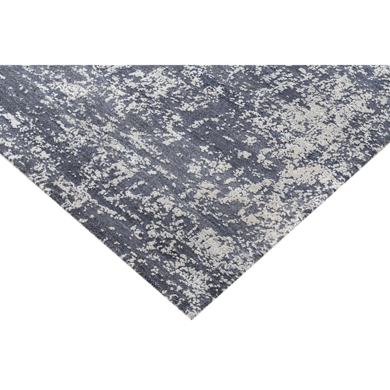 Handmade Silk and Wool Area Rug, Rectangle 5' x 8'