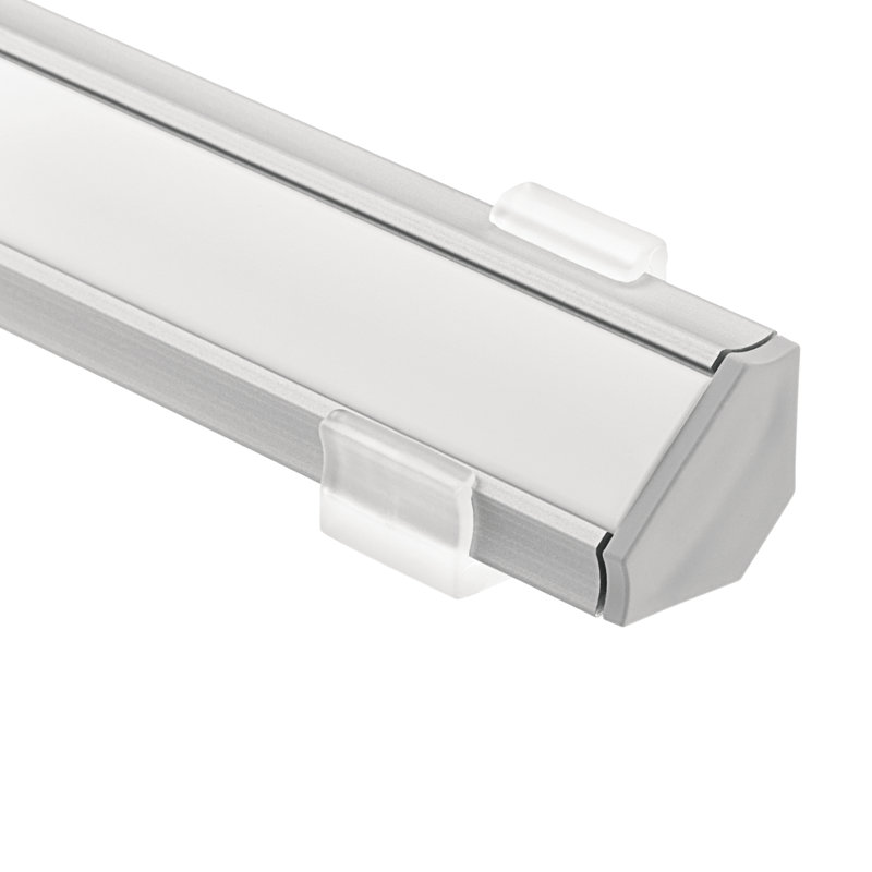 Ensemble de canaux pour montage en surface Maglione 45 degrés, H 1 po x l 96,25 po x P 0,75 po