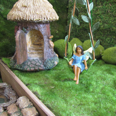 Charla Plastic Fantasy & Sci-Fi Fairy Garden