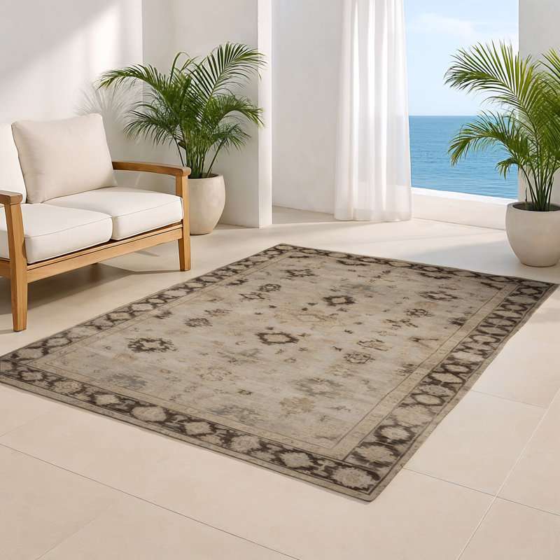 Tapis gris intérieur et extérieur surteint, Rectangulaire 2 pi x 3 pi
