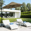 Parasol de patio en porte-à-faux 10 pi avec rotation à 360 ° et réglage de l'inclinaison, parasol carré extérieur décalé avec mât en aluminium sans base