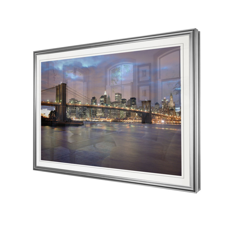 « night view from fulton transbordeur », reproduction d’impression, H 20 po x l 24 po x P 1,5 po, Cadre argenté