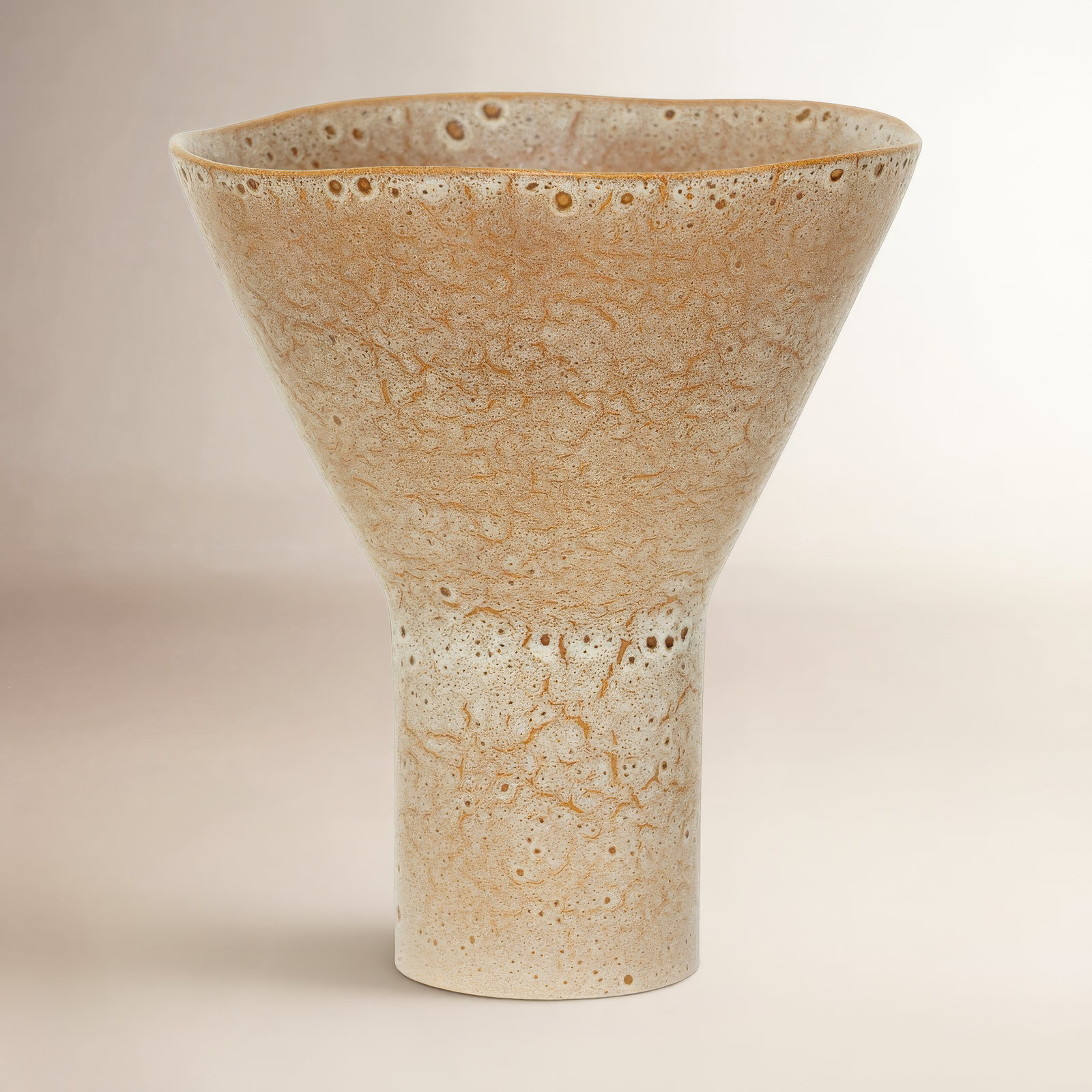 Henderson Table Vase