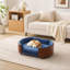 Lit pour chien surélevé de style scandinave avec pattes en bois massif et dossier en bois courbé, coussin en velours-16390647-16390601