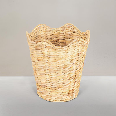 Woven Water Hyacinth Wastebin With Scalloped Edge