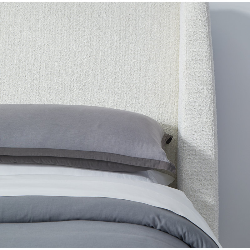 Lit plateforme tapissier Fremon, Roi