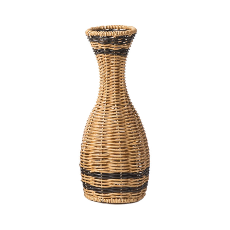 Vase de style bohémien en rotin