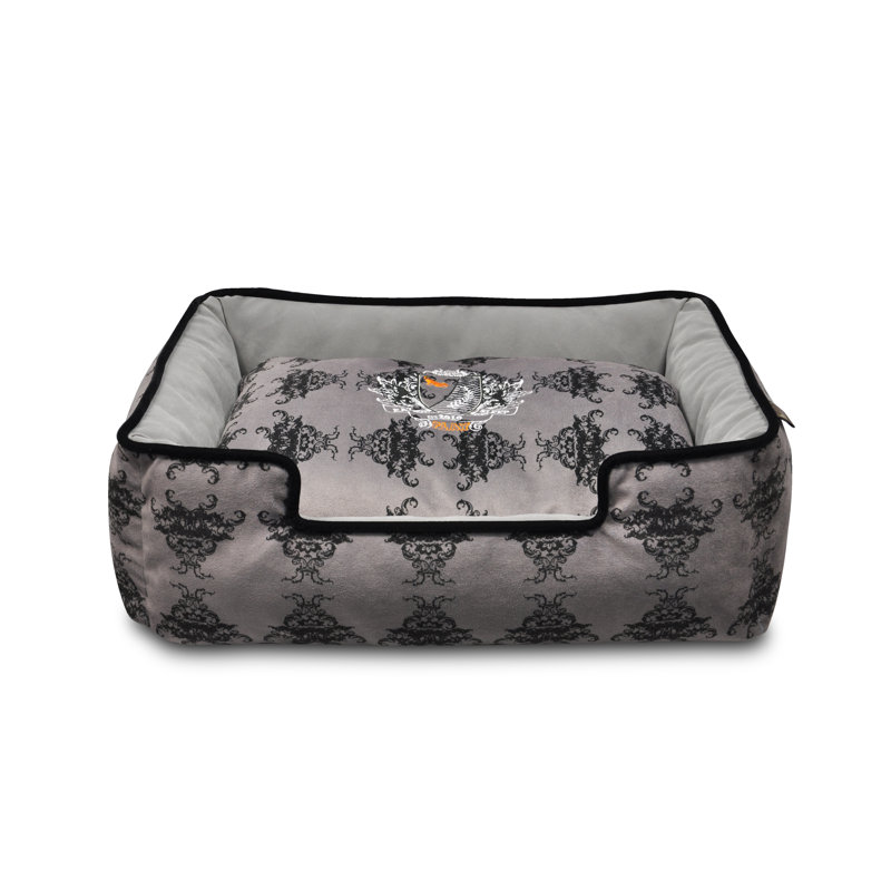 Artist Polyester Pet Bed, Small (24" W x 19" D x 7" H)