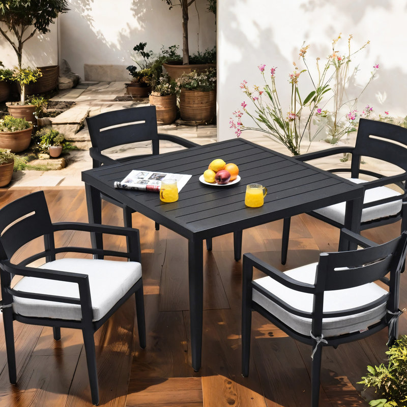 Table de salle à manger 40 po x 40 po - Aluminium, noir braise, antirouille, élégante, carrée minimaliste moderne, antidérapante, design contemporain