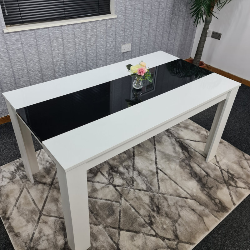 Ruffner Dining Table, H75 x L117 x W77cm