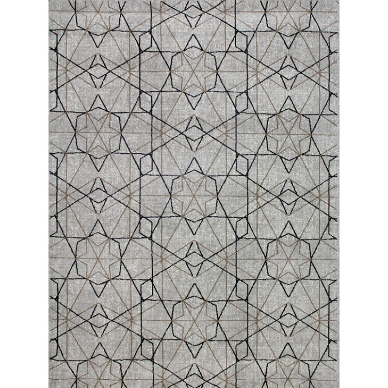 Nubia Geometric Area Rug in Gray, Rectangle 4' x 5'8"