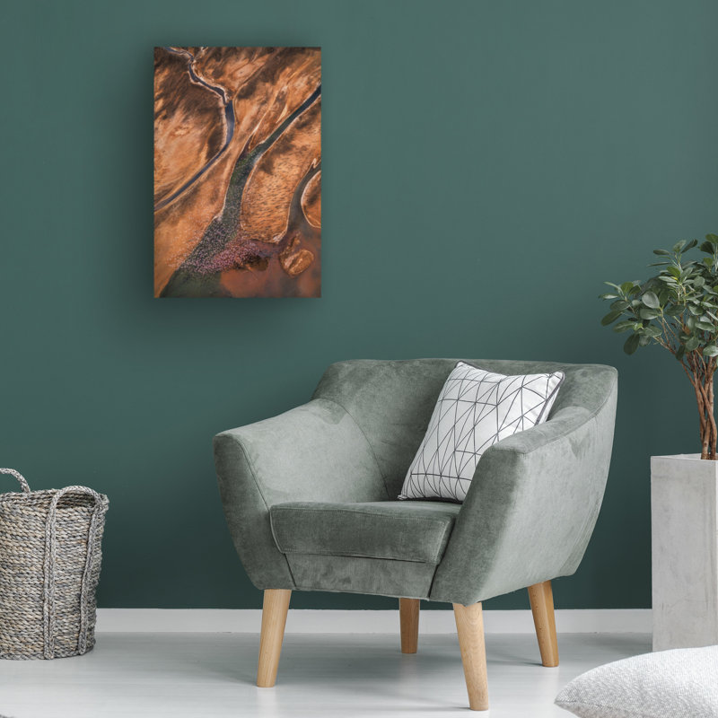 John Fan, survolant une palette d'art sur toile, H 22 po x l 32 po