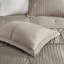 Édredon 7 pièces pour très grand lit taupe Charmeuse, coussins décoratifs et très grand lit