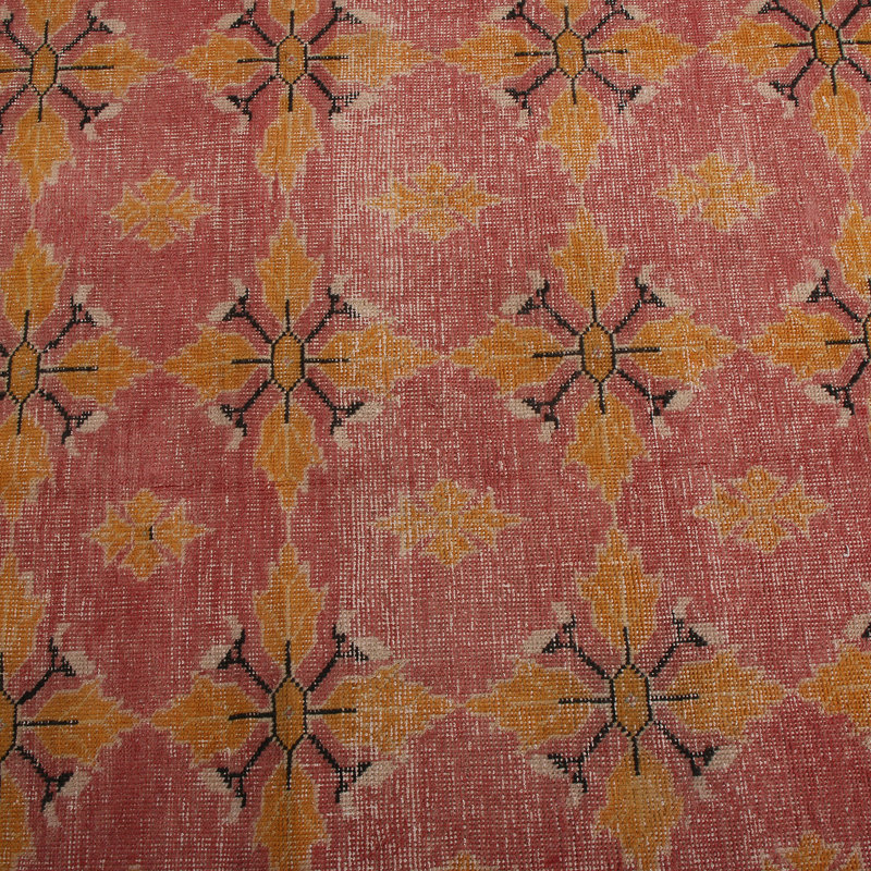 Wool Floral Area Rug in Pink/Orange