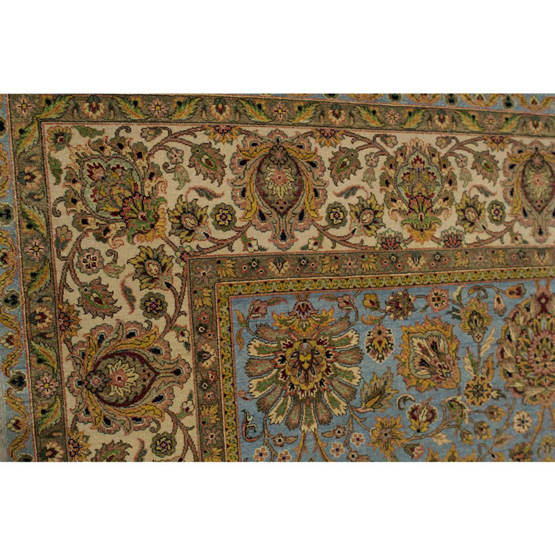 Wool Oriental Area Rug in Ivory
