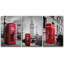 Cabine téléphonique de couleur rouge avec décor mural moderne noir et blanc-102298763-102298764