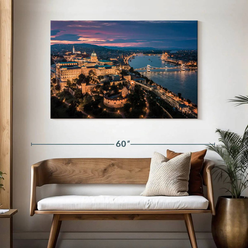 Nicci Budapest la nuit, H 32 po x l 48 po