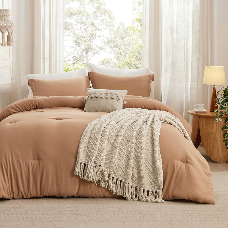 King Comforter Set With Throw Blanket - 5 Pieces