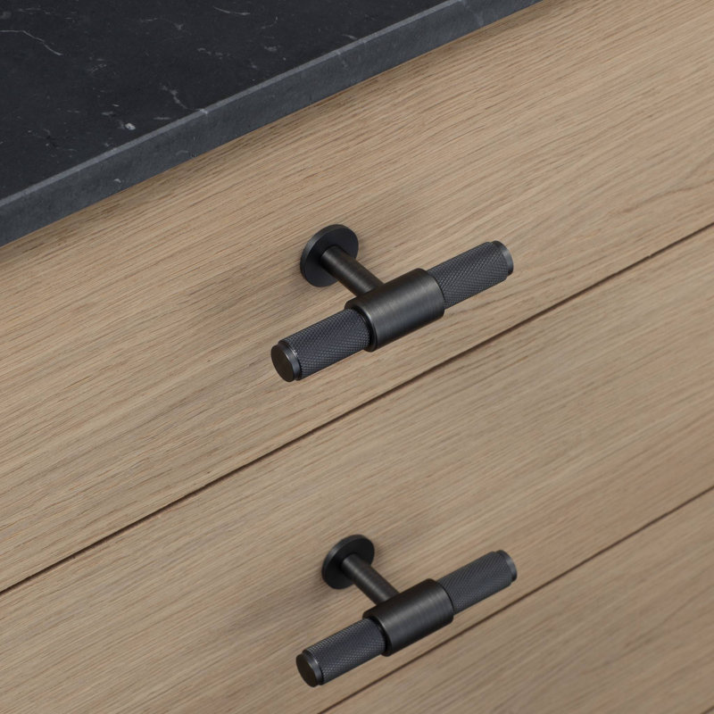 Bar / Handle Pull, Smoked Bronze