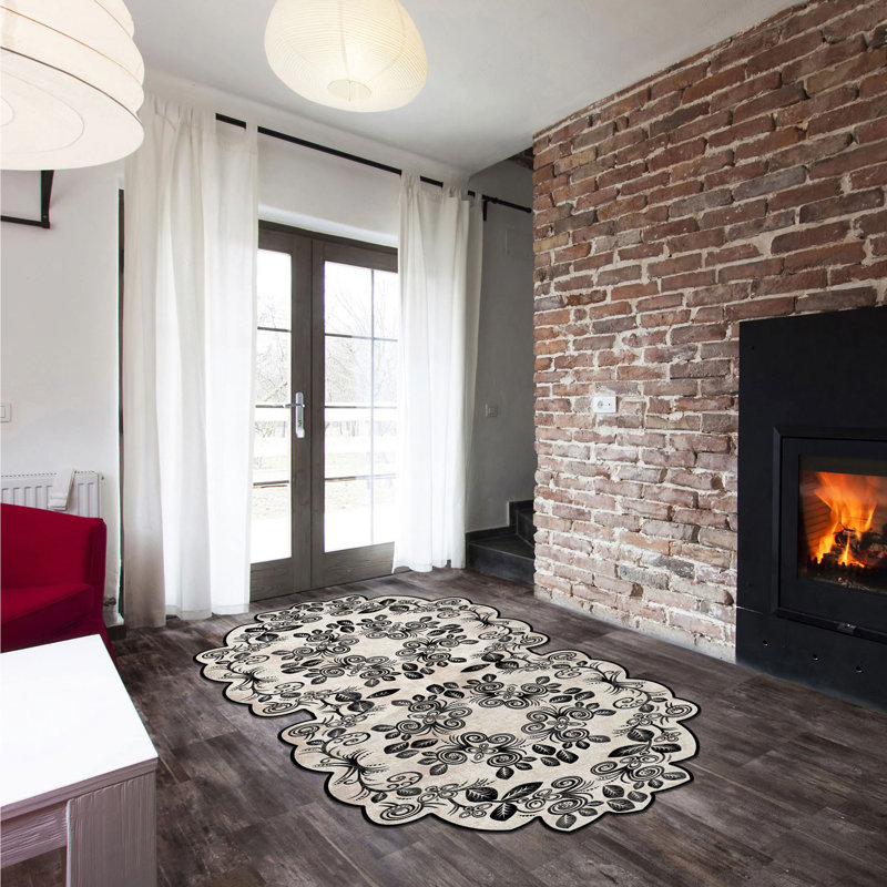 Tapis en polyester tissé à la machine Novelty, Nouveauté 3 pi 3 po x 6 pi 7 po