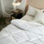 Couette en microfibre alternative au duvet-135252648