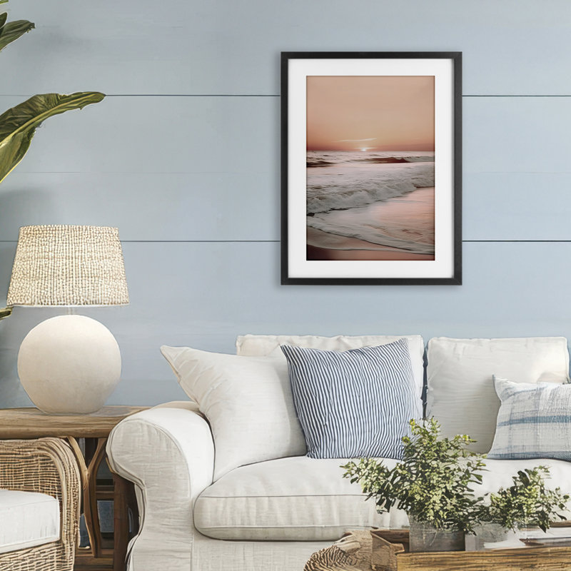 «Apricot Beach View», reproduction sous verre encadrée, design par Decent Exposures, H 23 po x l 17 po, Cadre noir minuit
