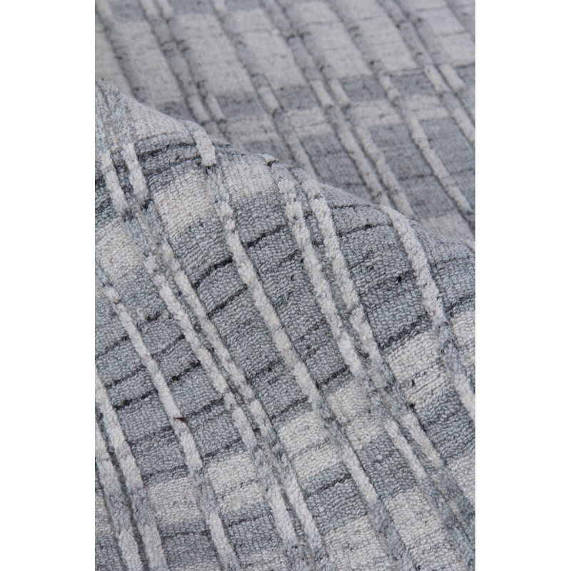 Provident Geometric Area Rug in Silver, Rectangle 6' x 9'