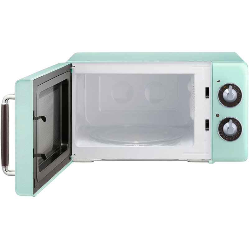 Magic Chef 0.70 Cubic Feet 700 Watt Countertop Microwave, Green
