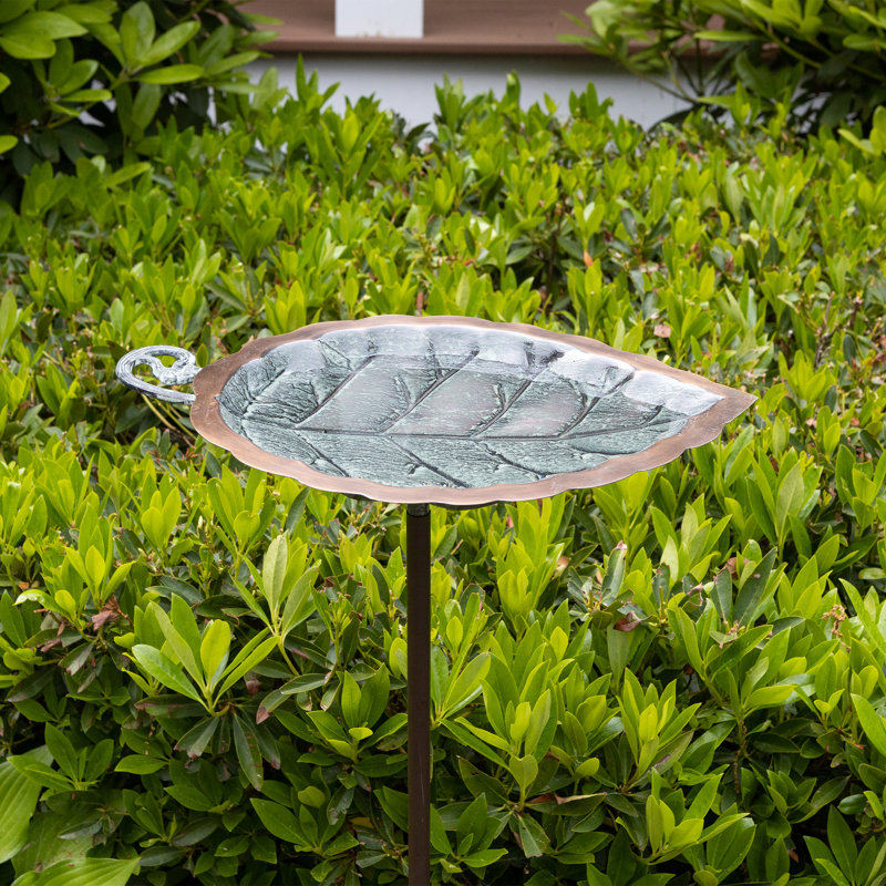 Aspen Leaf Birdbath with Stake