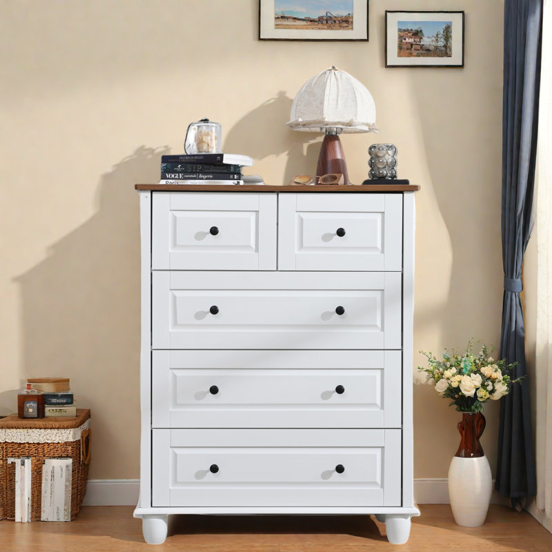 Dresser With 5 Drawers And Metal Handles