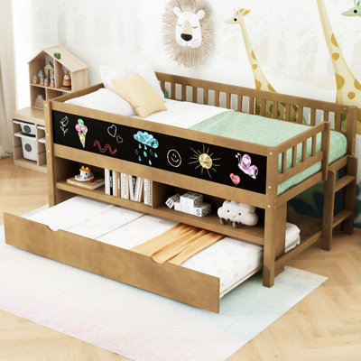 Lit mezzanine bas en bois avec tablettes de rangement