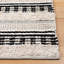 Tapis rayé beige / noir en coton tissé à la main Alva-134785931