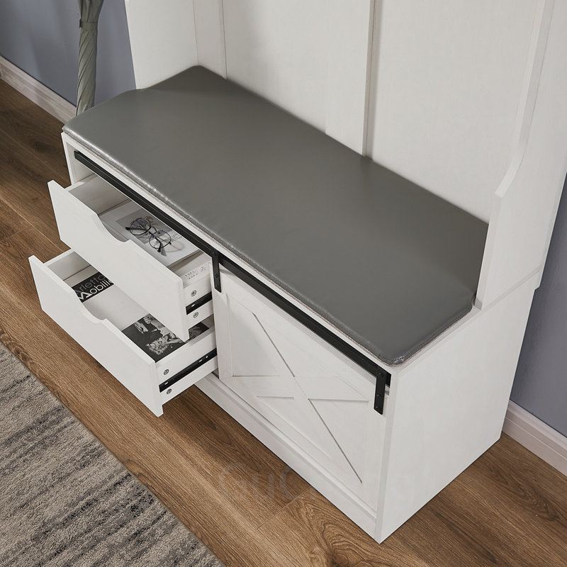 Versatile Hall Tree with Abundant Storage for Various Rooms