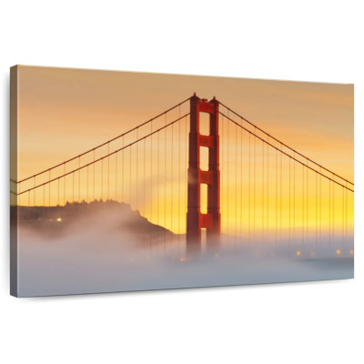 Lilie Golden Gate Bridge Sunset Mist