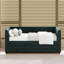 Lit de jour simple capitonné en velours capitonné avec couchette-159987493