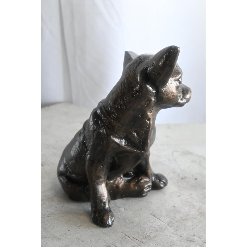 Sculpture de table chien en aluminium Chihuahua assis 12 po x 7 po x H 11 po