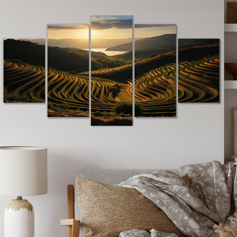 Scenic Dynamic Vineyard I - Landscapes Wall Art Living Room - 5 Panels