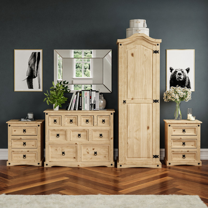 Harold Solid Wood Piece Bedroom Set